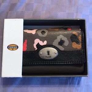 Fossil wallet